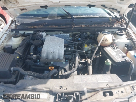 2000 Volkswagen Cabrio GLS with VIN 3VWCC21V8YM805177, listed as a IAAI auction lot 42179612 with 111,837 mi miles and . Bid and sale history available at DreamBid. Image 10.