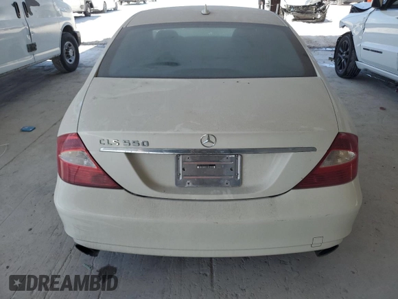 2007 Mercedes-Benz CLS-Class 5.5L with VIN WDDDJ72X47A109007, listed as a Copart auction lot 54342875 with 122,403 mi miles and Clean Title. Bid and sale history available at carsss.com. Image 6.