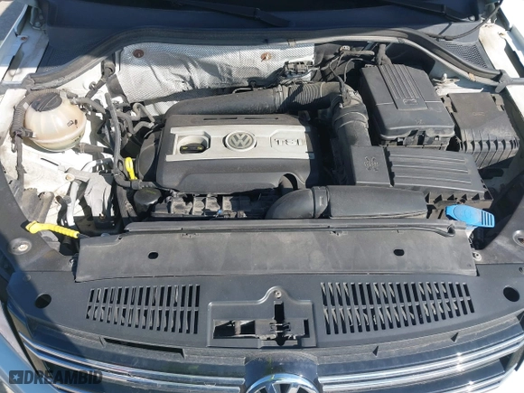 2015 Volkswagen Tiguan S with VIN WVGBV7AX5FW610055, listed as a IAAI auction lot 41502961 with 81,683 mi miles. Bid and sale history available at carsss.com. Image 10.