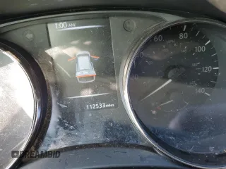 2017 Nissan Rogue SV z VIN KNMAT2MV5HP523286, wystawiony jako Copart lot #74180553 z przebiegiem 112 533 mil mil oraz Szkoda całkowita • Salvage title. Historia ofert i sprzedaży dostępna na DreamBid. Obrazek 9.