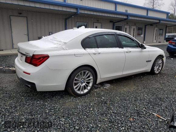 2013 BMW 7 Series 750i xDrive z VIN WBAYB6C56DD223727, wystawiony jako Copart lot #45298235 z przebiegiem 113 635 mil mil oraz Szkoda całkowita • Salvage title. Historia ofert i sprzedaży dostępna na DreamBid. Obrazek 3.