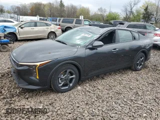 2025 Kia K4 LXS with VIN 3KPFT4DE2SE100206, listed as a Copart auction lot 53188025 with 14 mi miles and Clean Title. Bid and sale history available at carsss.com. Image 1.