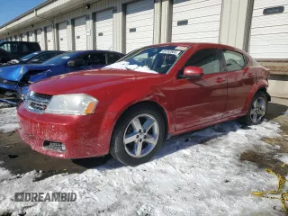 2014 Dodge Avenger SXT z VIN 1C3CDZCB1EN136736, wystawiony jako Copart lot #45752565 z przebiegiem 161 639 mil mil oraz Nie do naprawy • Non repairable. Historia ofert i sprzedaży dostępna na DreamBid. Obrazek 1.