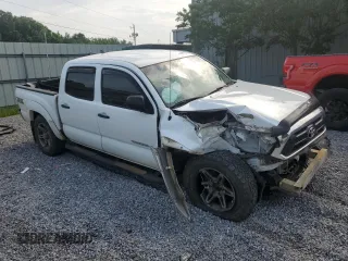 2015 Toyota Tacoma с VIN 5TFLU4EN3FX132165, выставлен на аукционе Copart как лот 62501525 с пробегом 180 887 миль миль и Списание • Salvage title. История ставок и продаж доступна на DreamBid. Изображение 4.