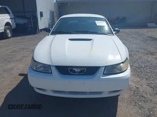 2000 Ford Mustang with VIN 1FAFP4049YF308623, listed as a IAAI auction lot 42708683 with 135,121 mi miles and . Bid and sale history available at DreamBid. Image 6.