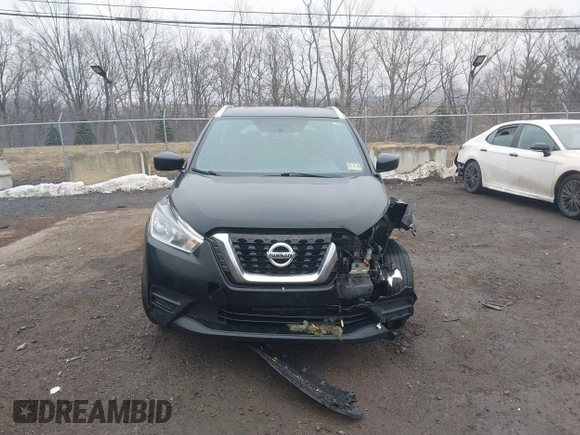 2019 Nissan Kicks S with VIN 3N1CP5CU6KL527179, listed as a IAAI auction lot 41479057 with 97,895 mi miles. Bid and sale history available at carsss.com. Image 12.