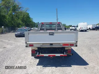 2019 Ford Super Duty F-250 SRW XL with VIN 1FDBF2A69KED43087, listed as a IAAI auction lot 41982751 with 98,528 mi miles. Bid and sale history available at carsss.com. Image 16.