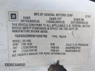 1998 Chevrolet Chevy Van z VIN 1GCGG25R5W1000785, wystawiony jako IAAI lot #41797093 z przebiegiem 156 517 mil mil oraz . Historia ofert i sprzedaży dostępna na DreamBid. Obrazek 9.