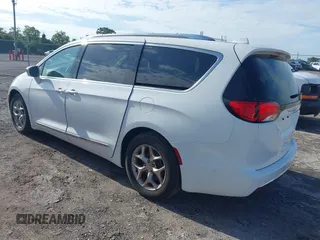 2017 Chrysler Pacifica Limited с VIN 2C4RC1GG0HR505044, выставлен на аукционе IAAI как лот 42541256 с пробегом 97 341 миль миль и . История ставок и продаж доступна на DreamBid. Изображение 3.