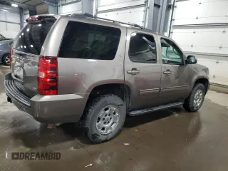 2011 Chevrolet Tahoe LT z VIN 1GNSKBE02BR290660, wystawiony jako Copart lot #87083164 z przebiegiem 177 933 mil mil oraz Szkoda całkowita • Salvage title. Historia ofert i sprzedaży dostępna na DreamBid. Obrazek 3.