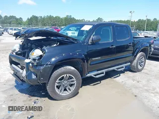 2015 Toyota Tacoma z VIN 3TMLU4EN3FM186765, wystawiony jako IAAI lot #42235553 z przebiegiem 183 878 mil mil oraz . Historia ofert i sprzedaży dostępna na DreamBid. Obrazek 19.