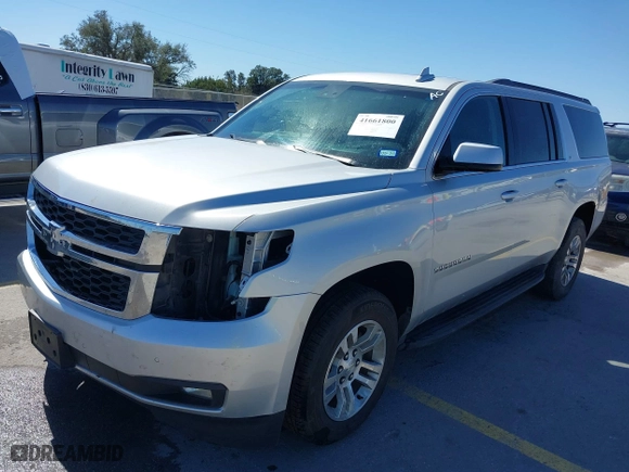 2017 Chevrolet Suburban LT with VIN 1GNSKHKC6HR277372, listed as a IAAI auction lot 41661800 with 223,067 mi miles. Bid and sale history available at carsss.com. Image 17.