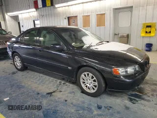 2004 Volvo S60 with VIN YV1RS61TX42377209, listed as a Copart auction lot 87611085 with 124,523 mi miles and Salvage Title. Bid and sale history available at carsss.com. Image 4.