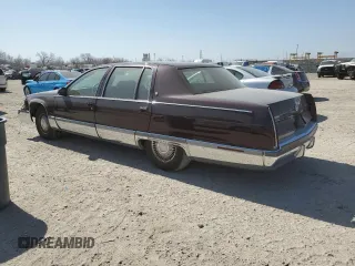 1995 Cadillac Fleetwood z VIN 1G6DW52P6SR702106, wystawiony jako Copart lot #48826215 z przebiegiem 140 971 mil mil oraz Szkoda całkowita • Salvage title. Historia ofert i sprzedaży dostępna na DreamBid. Obrazek 2.
