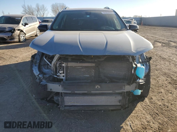 2023 GMC Terrain SLE with VIN 3GKALTEG1PL146735, listed as a Copart auction lot 44252865 with 33,767 mi miles and Salvage Title. Bid and sale history available at carsss.com. Image 5.