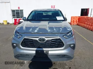 2020 Toyota Highlander LE with VIN 5TDBZRBH0LS045947, listed as a IAAI auction lot 41489923 with 81,946 mi miles and . Bid and sale history available at DreamBid. Image 12.