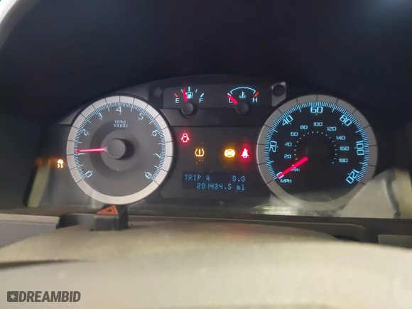 2010 Ford Escape XLT with VIN 1FMCU9D74AKB19040, listed as a IAAI auction lot 41868821 with 201,434 mi miles. Bid and sale history available at carsss.com. Image 7.