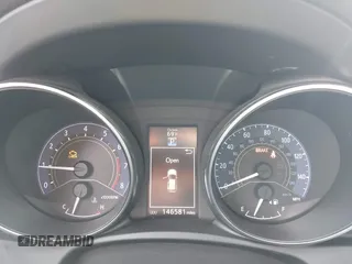 2016 Scion iM z VIN JTNKARJE1GJ503475, wystawiony jako IAAI lot #41933435 z przebiegiem 146 581 mil mil oraz . Historia ofert i sprzedaży dostępna na DreamBid. Obrazek 7.