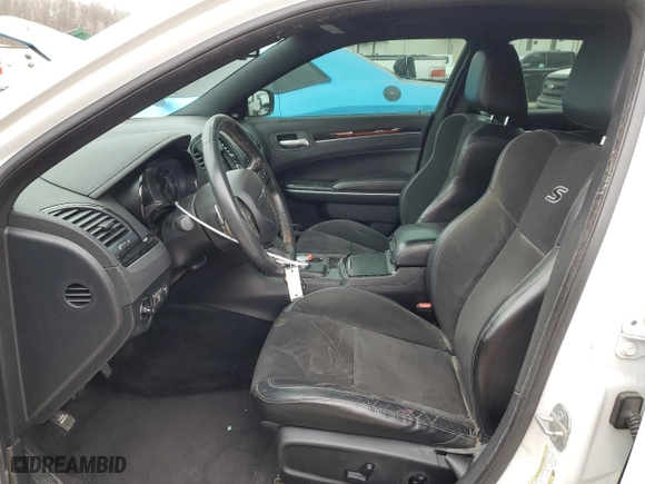 2018 Chrysler 300 with VIN 2C3CCABG9JH140425, listed as a Copart auction lot 45139055 with 105,483 mi miles and Salvage Title. Bid and sale history available at carsss.com. Image 7.