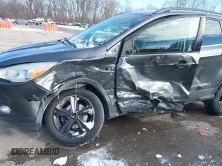 2016 Ford Escape SE z VIN 1FMCU0GX9GUC24175, wystawiony jako IAAI lot #41603394 z przebiegiem 73 255 mil mil oraz . Historia ofert i sprzedaży dostępna na DreamBid. Obrazek 6.