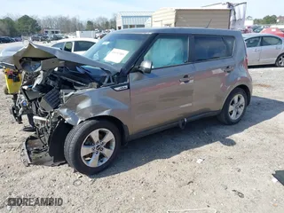2018 Kia Soul with VIN KNDJN2A22J7565831, listed as a IAAI auction lot 41691580 with 174,286 mi miles. Bid and sale history available at carsss.com. Image 2.