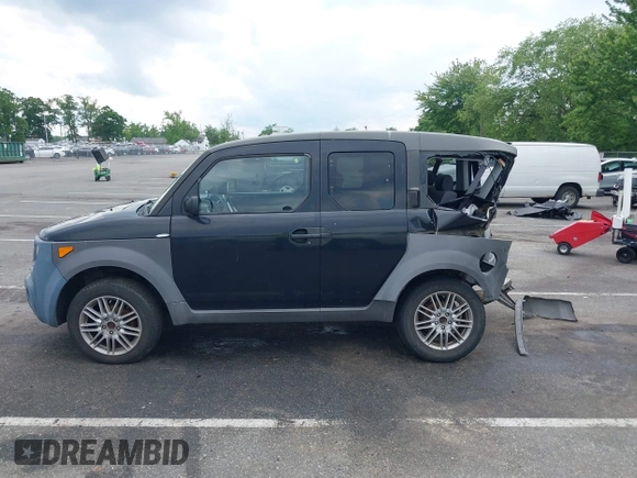 2003 Honda Element EX z VIN 5J6YH28543L017257, wystawiony jako IAAI lot #42391189 z przebiegiem 142 104 mil mil oraz . Historia ofert i sprzedaży dostępna na DreamBid. Obrazek 14.