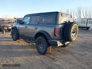 2024 Ford Bronco Outer Banks with VIN 1FMDE8BH3RLA99621, listed as a IAAI auction lot 40978474 with 4,002 mi miles. Bid and sale history available at carsss.com. Image 3.