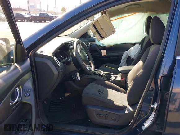 2016 Nissan Rogue SV with VIN KNMAT2MT5GP629279, listed as a IAAI auction lot 41670319 with 110,761 mi miles. Bid and sale history available at carsss.com. Image 5.