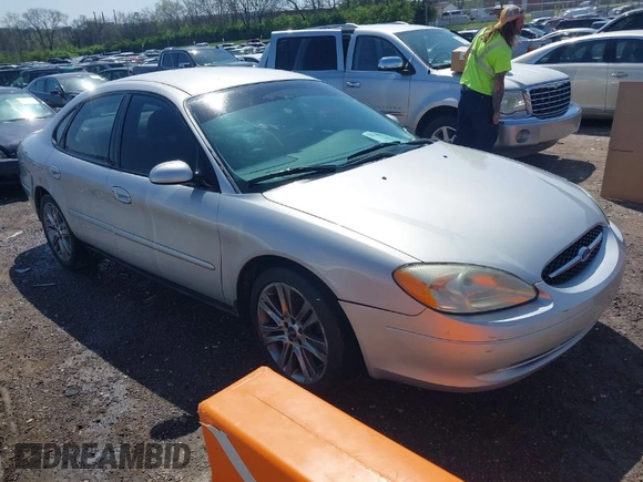 2003 Ford Taurus SE Standard with VIN 1FAFP53U83A166112, listed as a IAAI auction lot 41945480 with 173,593 mi miles. Bid and sale history available at carsss.com. Image 1.