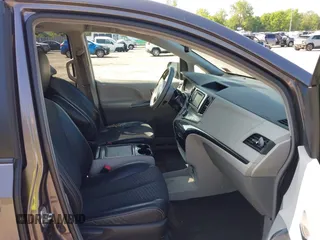 2012 Toyota Sienna SE with VIN 5TDXK3DCXCS267405, listed as a IAAI auction lot 42401101 with 134,553 mi miles and . Bid and sale history available at DreamBid. Image 5.