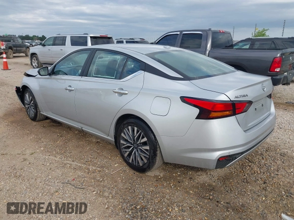 2025 Nissan Altima SV with VIN 1N4BL4DV6SN364206, listed as a IAAI auction lot 42029973 with 5,343 mi miles. Bid and sale history available at carsss.com. Image 3.