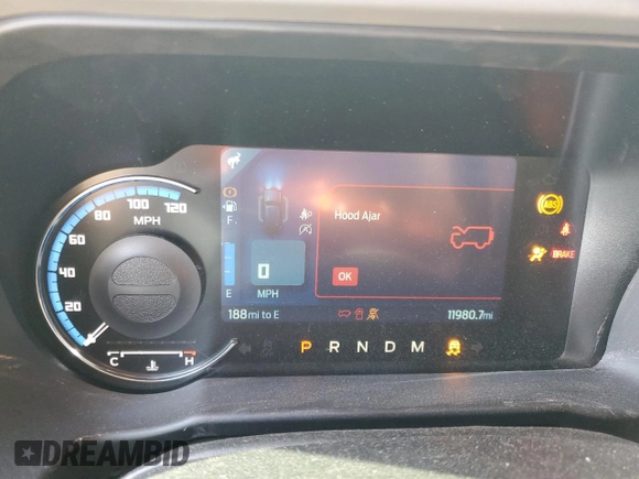 2023 Ford Bronco z VIN 1FMEE5BP7PLC16799, wystawiony jako Copart lot #57847955 z przebiegiem 11 980 mil mil oraz Czysty tytuł • Clean title. Historia ofert i sprzedaży dostępna na DreamBid. Obrazek 9.