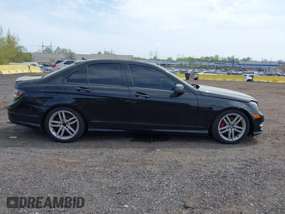 2013 Mercedes-Benz C 300 Sport with VIN WDDGF8AB1DA821545, listed as a IAAI auction lot 42116822 with 122,443 mi miles and . Bid and sale history available at carsss.com. Image 13.
