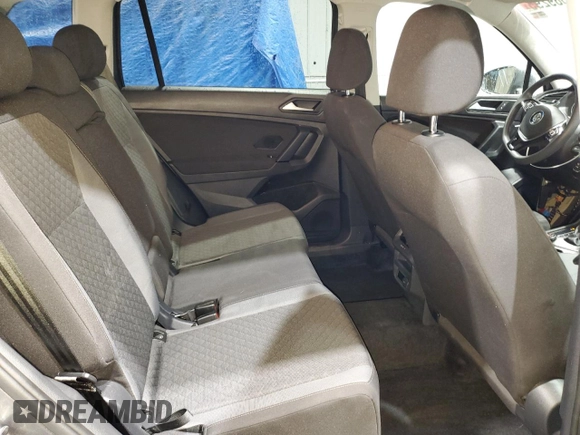 2019 Volkswagen Tiguan S z VIN 3VV0B7AX4KM026679, wystawiony jako Copart lot #49589295 z przebiegiem 80 971 mil mil oraz Szkoda całkowita • Salvage title. Historia ofert i sprzedaży dostępna na DreamBid. Obrazek 11.
