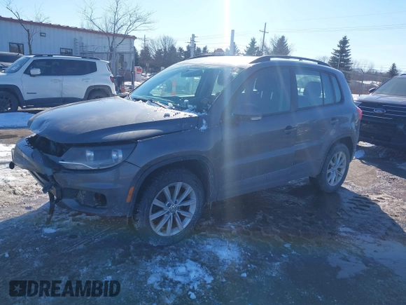 2017 Volkswagen Tiguan S z VIN WVGAV7AX1HK050251, wystawiony jako IAAI lot #41608261 z przebiegiem 172 298 mil mil oraz . Historia ofert i sprzedaży dostępna na DreamBid. Obrazek 17.