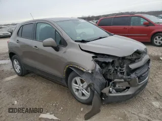 2020 Chevrolet Trax LS with VIN KL7CJKSBXLB349371, listed as a Copart auction lot 44542705 with 69,300 mi miles and Salvage Title. Bid and sale history available at carsss.com. Image 4.