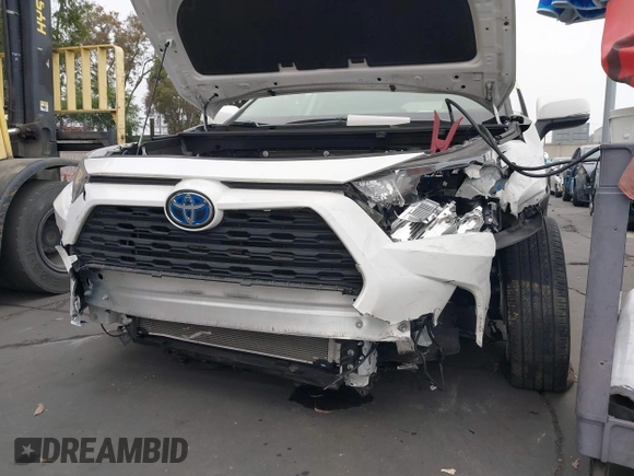 2019 Toyota RAV4 Hybrid LE z VIN JTMMWRFV9KD035204, wystawiony jako IAAI lot #42474855 z przebiegiem 29 916 mil mil oraz . Historia ofert i sprzedaży dostępna na DreamBid. Obrazek 6.
