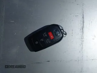 2023 Toyota bZ4X XLE z VIN JTMAAAAA6PA015170, wystawiony jako IAAI lot #42119233 z przebiegiem 64 284 mil mil oraz . Historia ofert i sprzedaży dostępna na DreamBid. Obrazek 11.