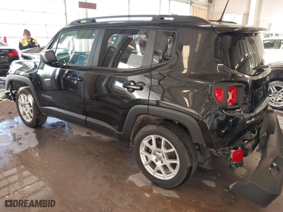 2019 Jeep Renegade Sport with VIN ZACNJBAB9KPJ95900, listed as a IAAI auction lot 41018209 with 70,511 mi miles. Bid and sale history available at carsss.com. Image 3.