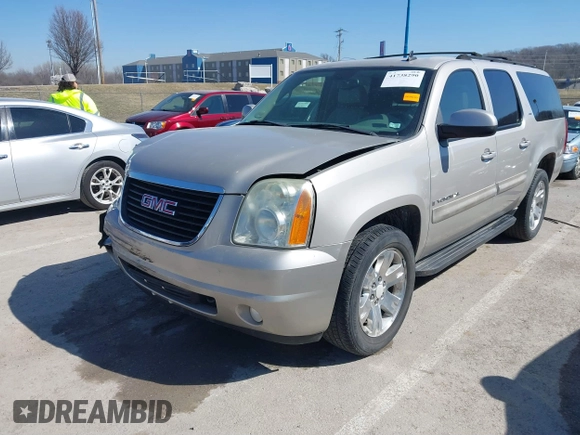 2007 GMC Yukon XL SLT with VIN 1GKFK16337J282185, listed as a IAAI auction lot 41738290 with 295,458 mi miles. Bid and sale history available at carsss.com. Image 19.