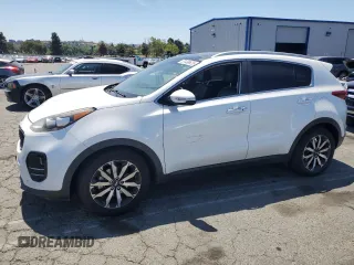 2017 Kia Sportage EX z VIN KNDPN3AC8H7228437, wystawiony jako Copart lot #57496625 z przebiegiem 264 814 mil mil oraz Czysty tytuł • Clean title. Historia ofert i sprzedaży dostępna na DreamBid. Obrazek 1.