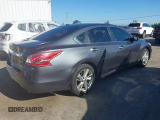 2013 Nissan Altima SV with VIN 1N4AL3AP2DN502449, listed as a IAAI auction lot 42529467 with 145,893 mi miles and . Bid and sale history available at DreamBid. Image 4.