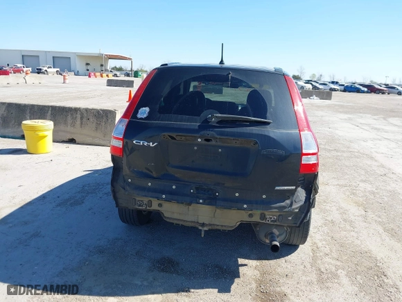 2011 Honda CR-V SE with VIN 5J6RE3H47BL055140, listed as a IAAI auction lot 41833677 with 172,408 mi miles. Bid and sale history available at carsss.com. Image 17.
