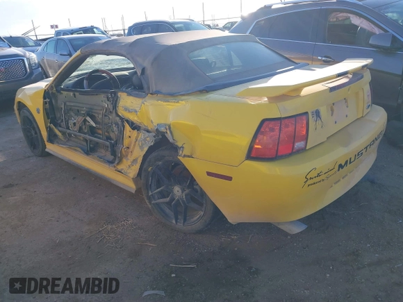 2004 Ford Mustang Deluxe with VIN 1FAFP44684F185726, listed as a IAAI auction lot 41291274 with 170,902 mi miles. Bid and sale history available at carsss.com. Image 3.