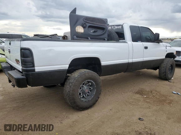 2002 Dodge Ram 3500 with VIN 1B7MF33601J519613, listed as a Copart auction lot 76549484 with 192,593 mi miles and Non Repairable. Bid and sale history available at carsss.com. Image 3.