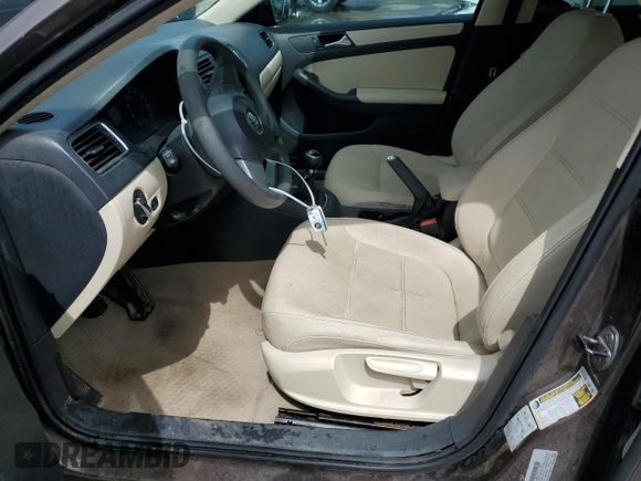 2011 Volkswagen Jetta SE с VIN 3VWBZ7AJ3BM321929, выставлен на аукционе Copart как лот 53988565 с пробегом 122 138 миль миль и Списание • Salvage title. История ставок и продаж доступна на DreamBid. Изображение 7.