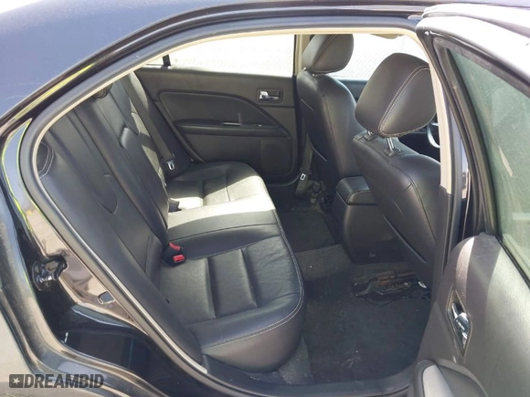 2011 Ford Fusion SEL with VIN 3FAHP0JAXBR238114, listed as a IAAI auction lot 41710757 with 97,802 mi miles. Bid and sale history available at carsss.com. Image 8.
