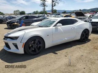 2018 Chevrolet Camaro 2SS z VIN 1G1FH1R74J0104011, wystawiony jako Copart lot #53425805 z przebiegiem 35 807 mil mil oraz Szkoda całkowita • Salvage title. Historia ofert i sprzedaży dostępna na DreamBid. Obrazek 1.