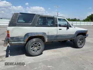 1987 Toyota 4Runner с VIN JT4RN62D3H0161126, выставлен на аукционе Copart как лот 58435425 с пробегом 260 063 миль миль и Чистый • Clean title. История ставок и продаж доступна на DreamBid. Изображение 3.