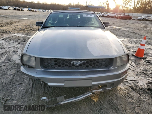 2009 Ford Mustang with VIN 1ZVHT84N495121741, listed as a Copart auction lot 85447264 with 165,247 mi miles and Salvage title. Bid and sale history available at DreamBid. Image 5.